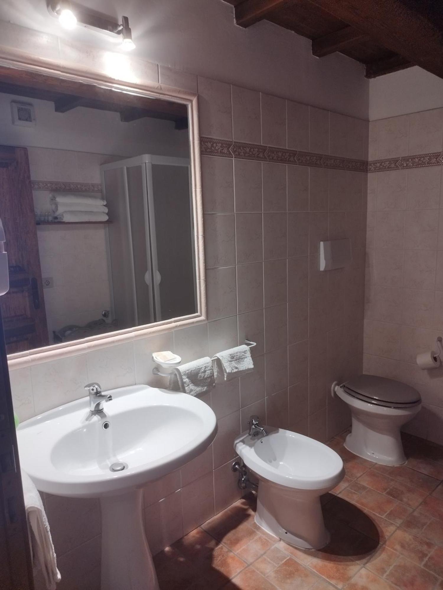 Agriturismo Le Cascine กาสเตล ดิ ตอรา ภายนอก รูปภาพ