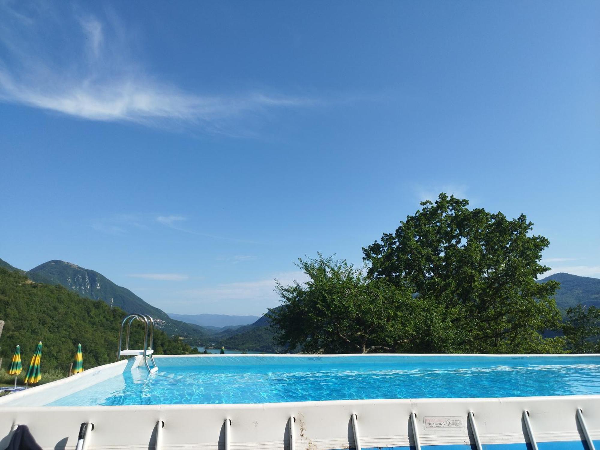 Agriturismo Le Cascine กาสเตล ดิ ตอรา ภายนอก รูปภาพ